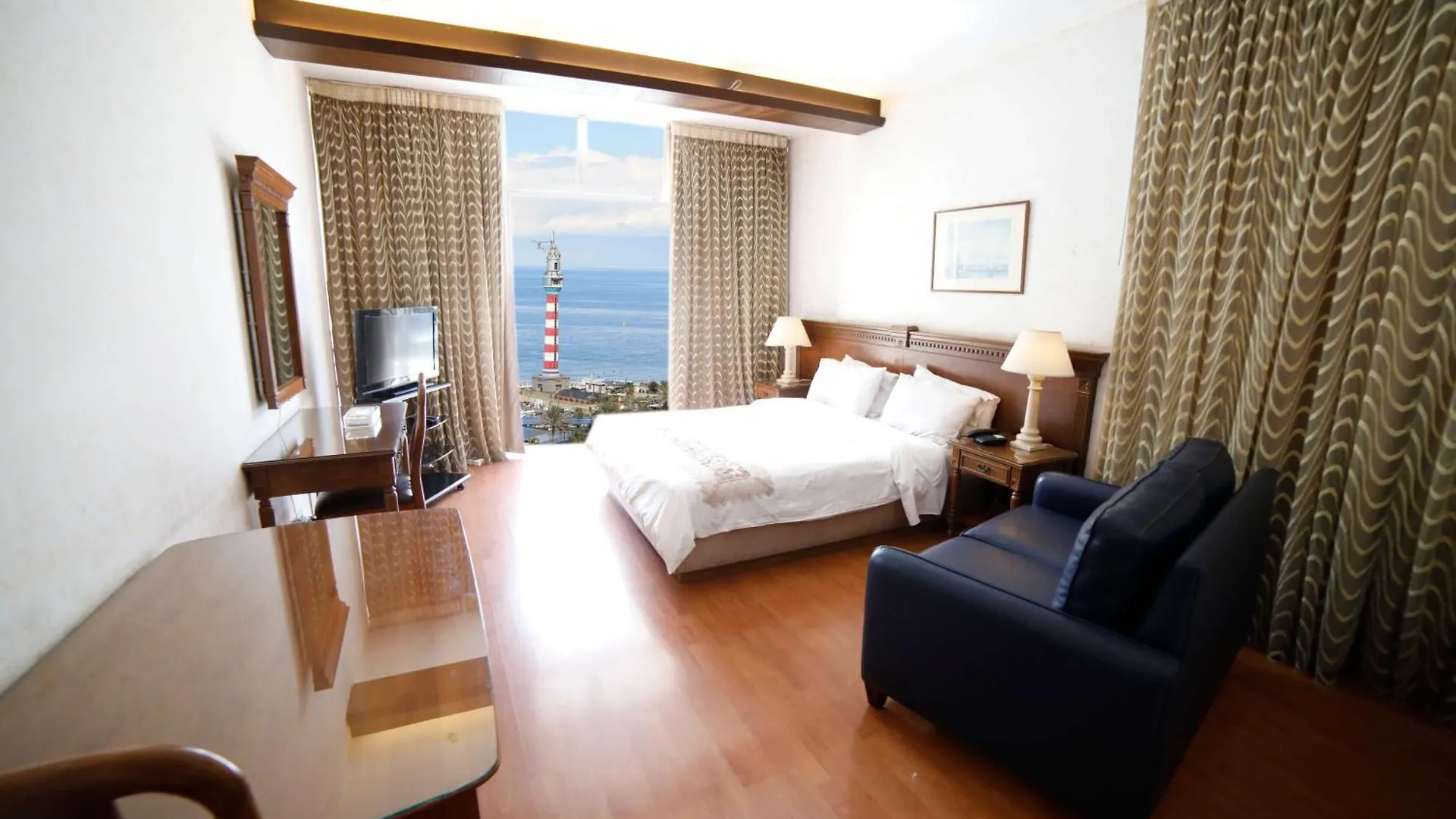 Holiday Home Suites بيروت فندق