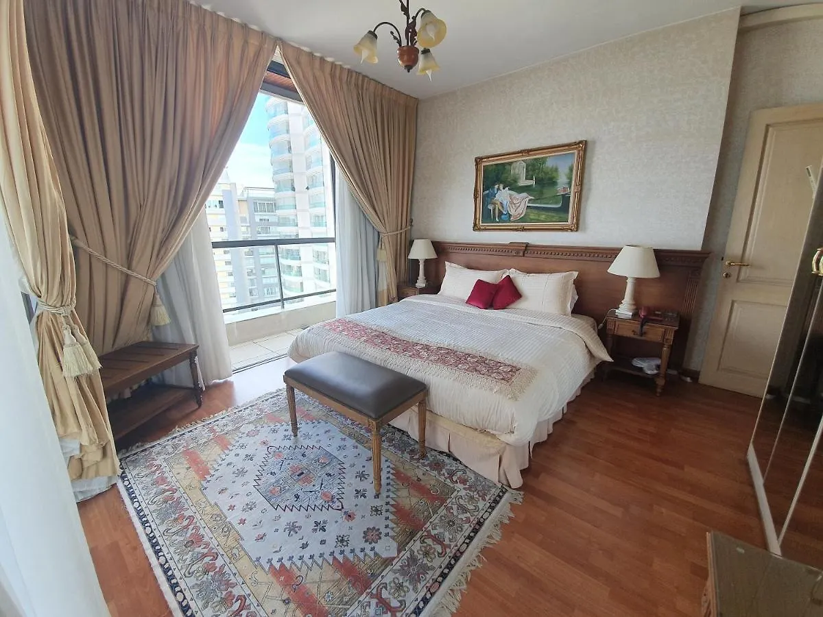 Holiday Home Suites بيروت