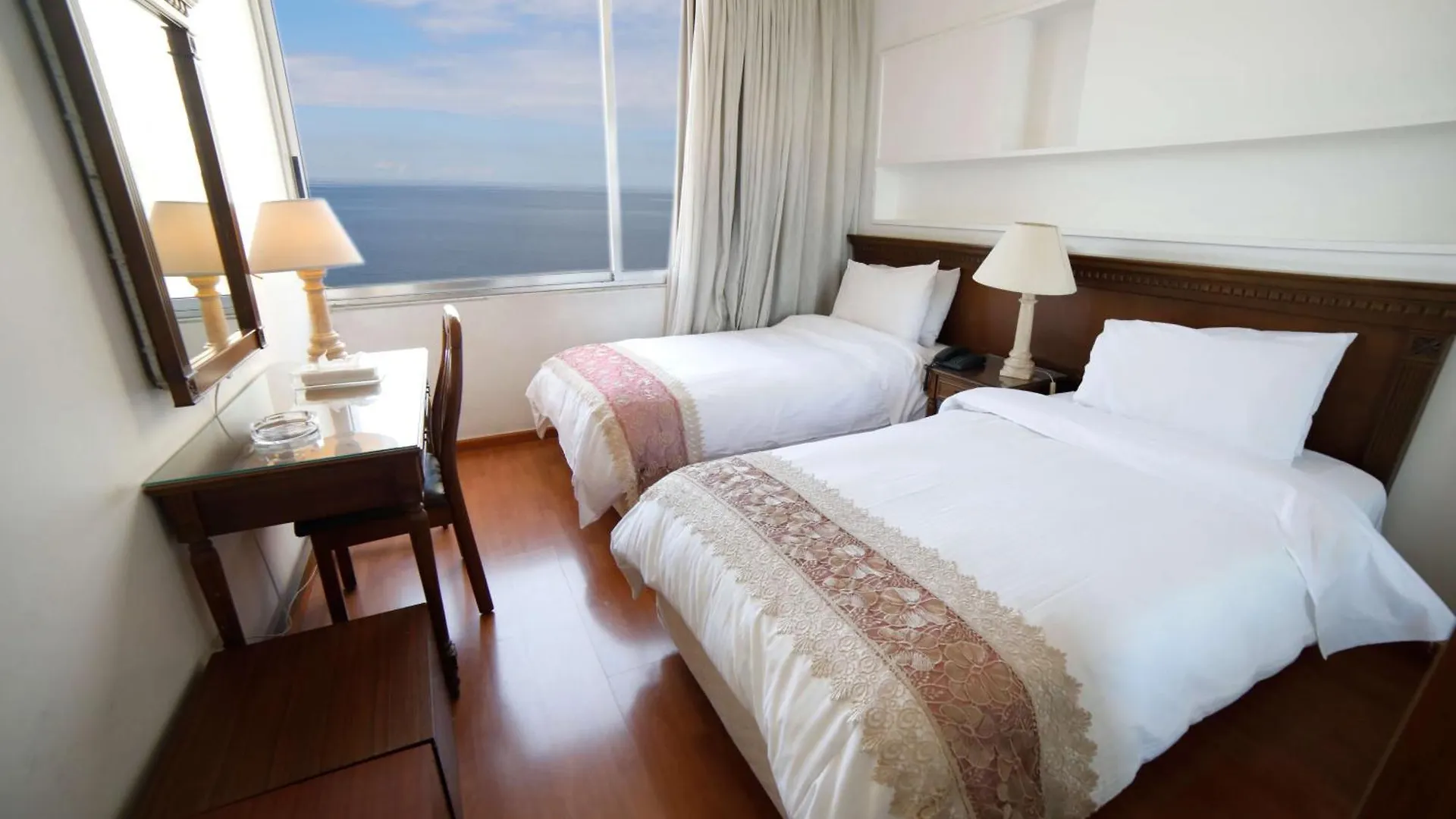 Holiday Home Suites Beirut Hotel